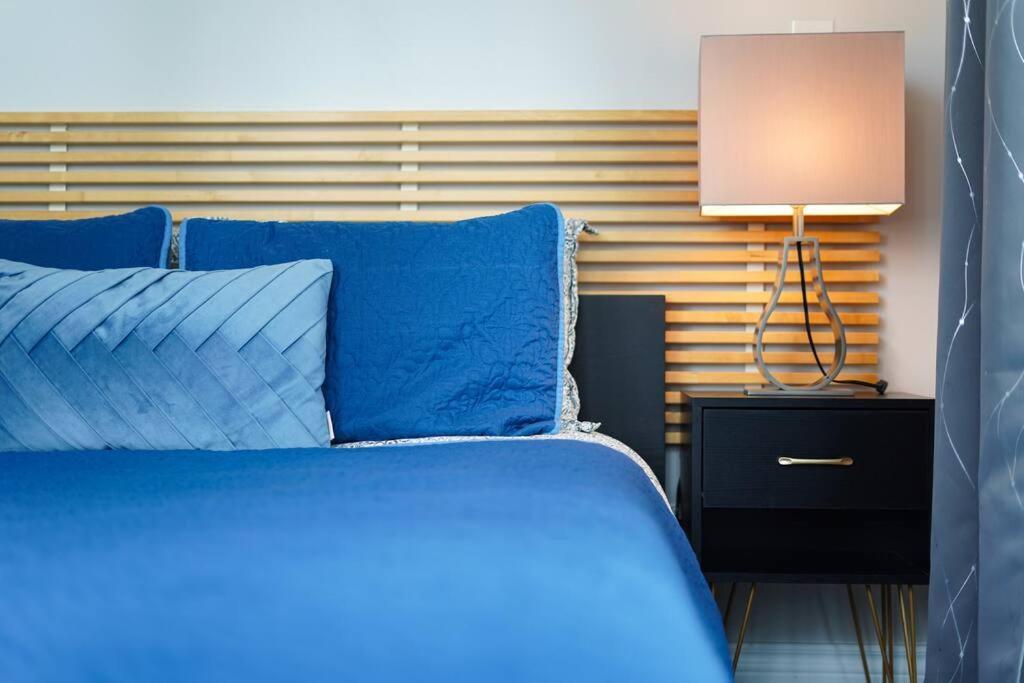 1504 Brand New Best Location 1Br Den With Amazing View Toronto Exterior photo