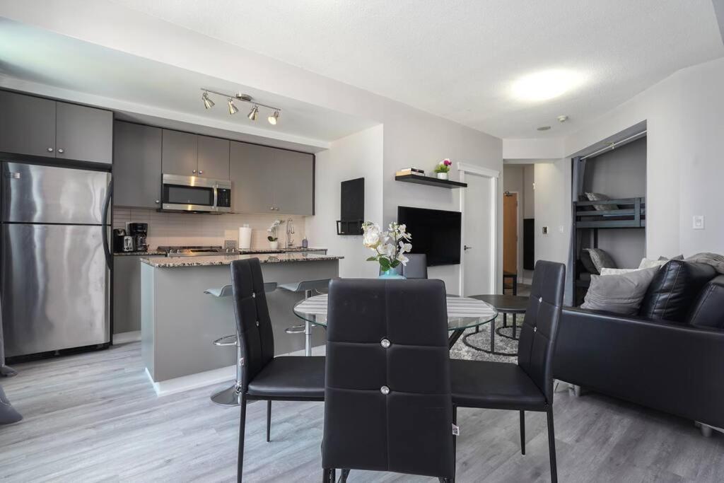 1504 Brand New Best Location 1Br Den With Amazing View Toronto Exterior photo